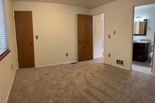 12506 NE Virginia Ct, Kingston, WA 98346 - Photo 16