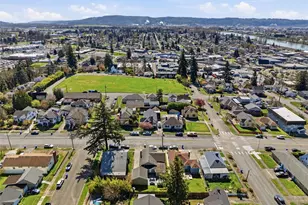 705 Cowlitz Way, Kelso, WA 98626 - Photo 32