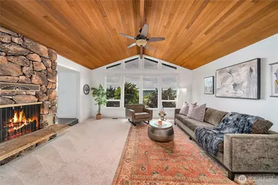 10612 157th Avenue NE, Redmond, WA 98052 - Photo 2