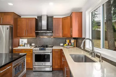 10612 157th Avenue NE, Redmond, WA 98052 - Photo 6