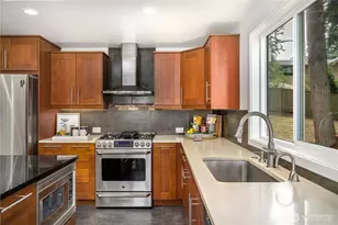 10612 157th Ave NE, Redmond, WA 98052 - Photo 6