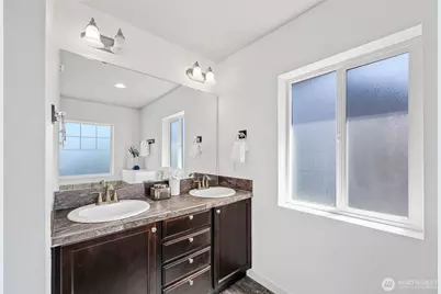 31 157th Lane SE, Bothell, WA 98012 - Photo 18