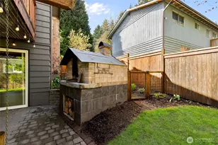 601 220th St SW, Bothell, WA 98021 - Photo 34