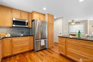 601 220th St SW, Bothell, WA 98021 - Photo 12