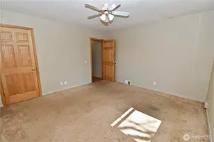 5927 88th St NE, Marysville, WA 98270 - Photo 36