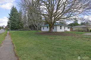 5927 88th St NE, Marysville, WA 98270 - Photo 2