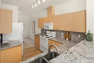 17421 1st Ln NE, Duvall, WA 98019 - Photo 6