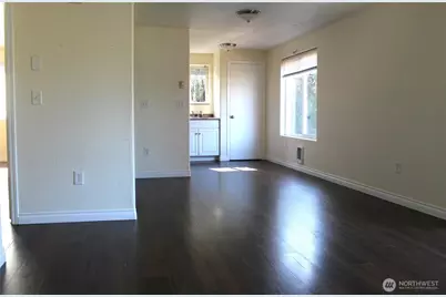 1403 N 4th Avenue, Kelso, WA 98626 - Photo 4