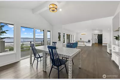 19810 Soundview Drive NW, Stanwood, WA 98292 - Photo 4