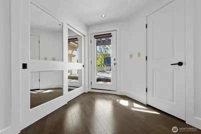 745 Bellevue Avenue E #402, Seattle, WA 98102 - Photo 20