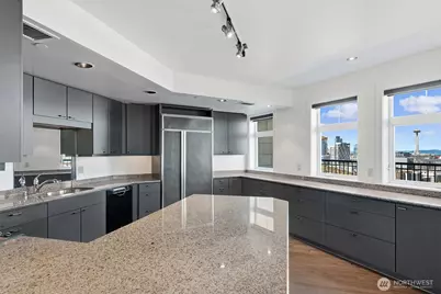 745 Bellevue Avenue E #402, Seattle, WA 98102 - Photo 18