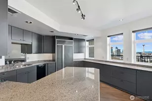 745 Bellevue Ave E, Seattle, WA 98102 - Photo 18