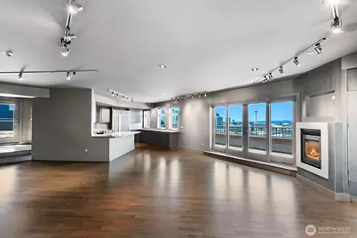 745 Bellevue Avenue E #402, Seattle, WA 98102 - Photo 4