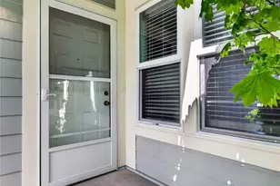 10907 62nd St E, Puyallup, WA 98372 - Photo 2