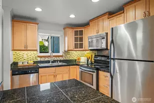 10045 NE 138th Pl, Kirkland, WA 98034 - Photo 6