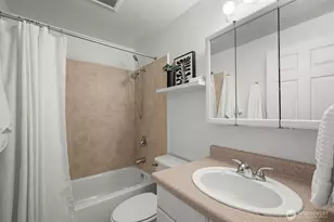 10045 NE 138th Pl, Kirkland, WA 98034 - Photo 32