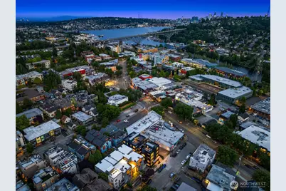 3616 Francis Avenue N, Seattle, WA 98103 - Photo 24