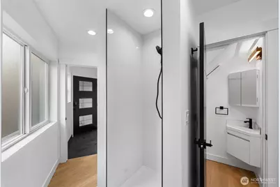 4047 25th Avenue W, Seattle, WA 98199 - Photo 14