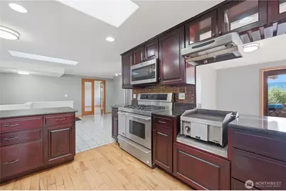 2539 Mackenzie Road, Bellingham, WA 98226 - Photo 12