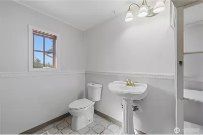 2539 Mackenzie Road, Bellingham, WA 98226 - Photo 32