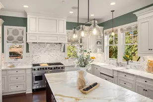 2212 77th Ave SE, Mercer Island, WA 98040 - Photo 8