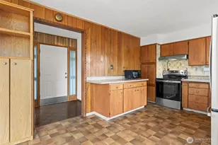 1729 121st St S, Tacoma, WA 98444 - Photo 4