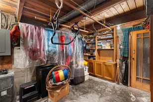 10529 NE 20th Pl, Bellevue, WA 98004 - Photo 24