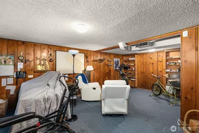 10529 NE 20th Place, Bellevue, WA 98004 - Photo 20