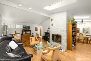 10529 NE 20th Pl, Bellevue, WA 98004 - Photo 14