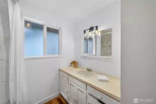 920 SW Bowmer St, Oak Harbor, WA 98277 - Photo 16