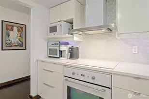 135 N 46th St, Seattle, WA 98103 - Photo 6