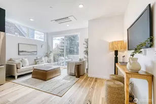 517 Howe St, Seattle, WA 98109 - Photo 8