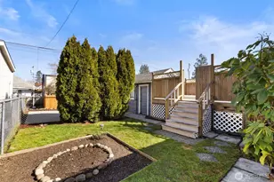 1740 4th St, Bremerton, WA 98337 - Photo 16