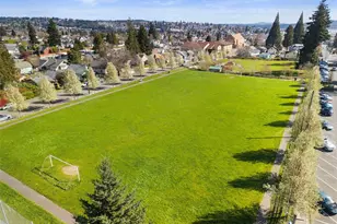 1740 4th St, Bremerton, WA 98337 - Photo 28