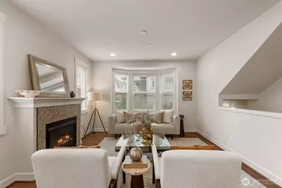 1321 Greenwich Walk NE, Issaquah, WA 98029 - Photo 4