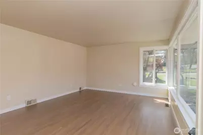 11834 8th Avenue S, Seattle, WA 98168 - Photo 8