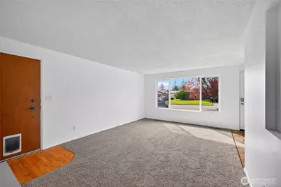 282 SW 10th Ave, Oak Harbor, WA 98277 - Photo 6