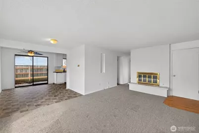 282 SW 10th Ave, Oak Harbor, WA 98277 - Photo 4