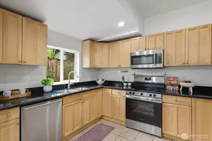 1622 22nd Ave, Seattle, WA 98122 - Photo 16