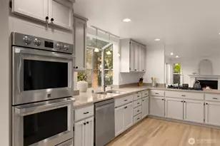 26018 SE 38th Ct, Sammamish, WA 98029 - Photo 14