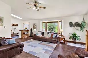 1048 Edgewater Ln, Lynden, WA 98264 - Photo 4