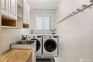 1633 217th Pl SE, Sammamish, WA 98075 - Photo 16