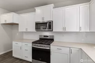 28615 79th Dr NW, Stanwood, WA 98292 - Photo 2