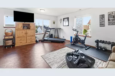 1804 Harborview Drive, Aberdeen, WA 98520 - Photo 12