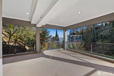 1717 Ferry Avenue SW, Seattle, WA 98116 - Photo 30