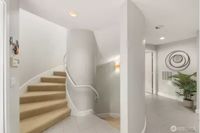 1717 Ferry Avenue SW, Seattle, WA 98116 - Photo 6