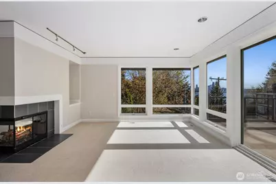 1717 Ferry Avenue SW, Seattle, WA 98116 - Photo 10