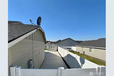 520 N Montana Street, Moses Lake, WA 98837 - Photo 32