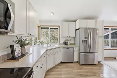 1050 NE Coco Court, Bremerton, WA 98311 - Photo 4