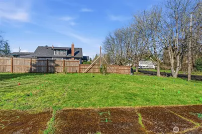 322 E 40th Street, Tacoma, WA 98404 - Photo 10